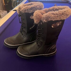 Girls Bogs Arcata Fur-Lined Winter Boots - Size 4